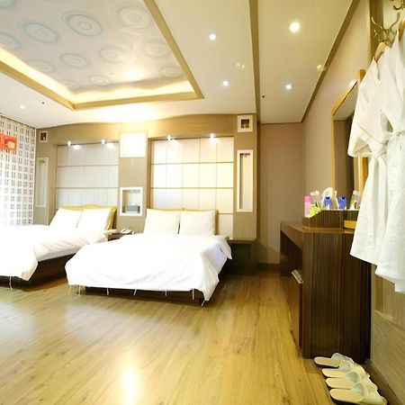 Hotel Head-One Uijeongbu Exterior foto